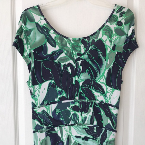 Click Collection Medium Floral Print Midi Dress - Picture 4 of 8